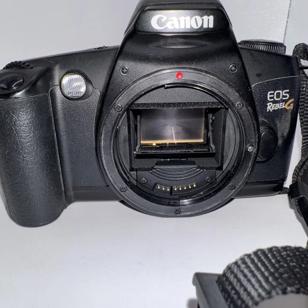 Canon EOS Rebel G II 2 35mm SLR Film Camera Body With 35-80MM Untested